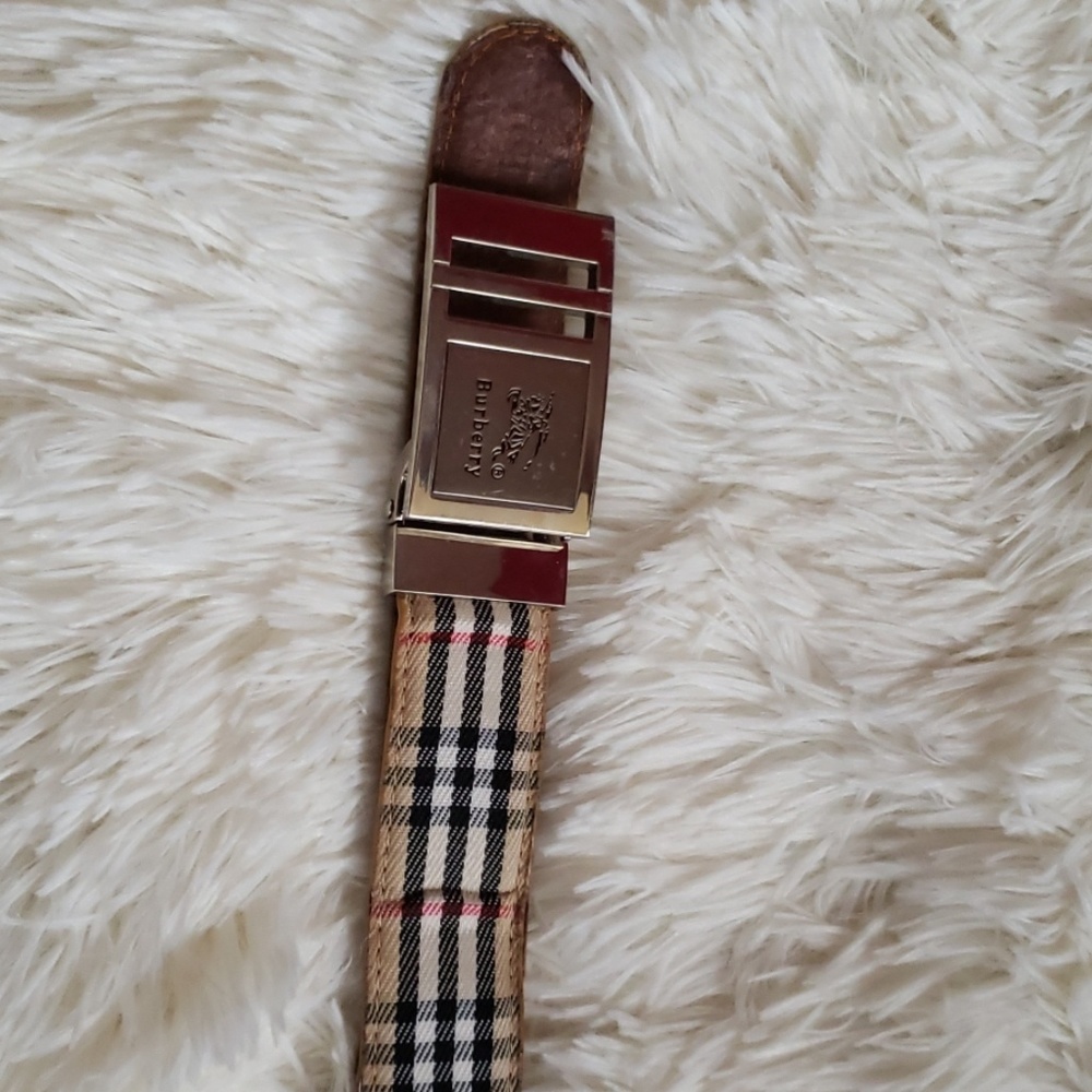 Authentic Burberry belt  120/48
